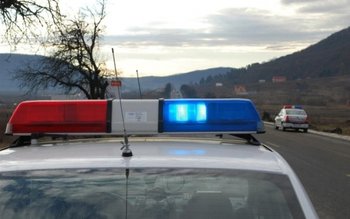 Reținuți în baza unor mandate …