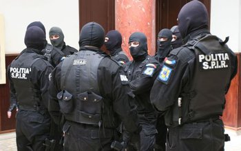 Percheziții în Botoșani pentru identificarea …