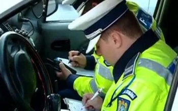 Tânăr prins la volanul unui …