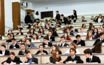 Botoșani Model United Nations: Au …