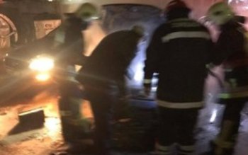 Maşină cuprinsă de flăcări pe …