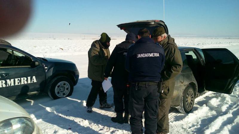 Amenzi de peste 5000 lei în urma unor controale ale jandarmilor pe acumulările Bucecea şi Rogojeşti - FOTO