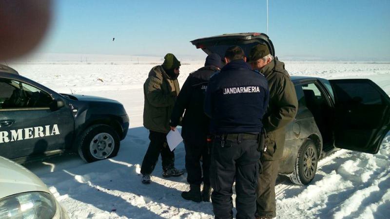 Amenzi de peste 5000 lei în urma unor controale ale jandarmilor pe acumulările Bucecea şi Rogojeşti - FOTO