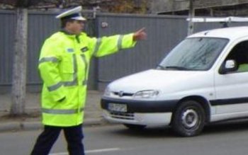 L-a oprit poliția, a vrut …