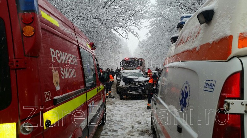 Accident grav pe DN 29B Dorohoi-Botoșani! Două persoane rămase încarcerate - FOTO