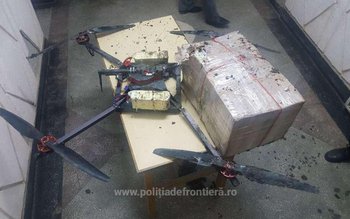 Contrabandă cu drona la frontiera …