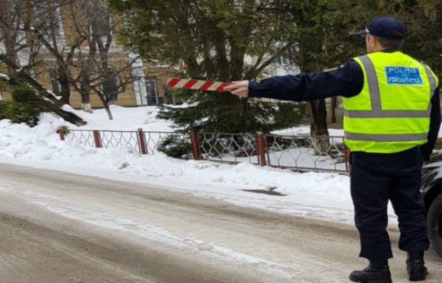 Băut şi fără permis, depistat în trafic de polițiștii de frontieră Botoşani