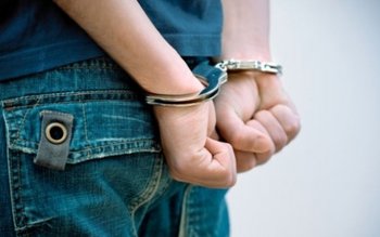 Bărbat reținut de polițiști și …