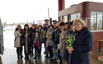 De 8 Martie, poliţiştii de …