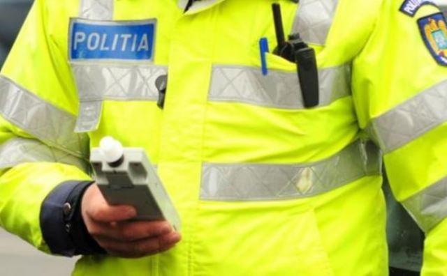 Aburii alcoolului i-au dat curaj! Femeie beată depistată la volan de polițiști