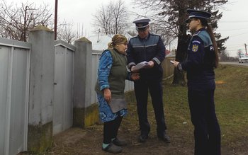 Activităţi preventive desfăşurate de poliţişti …