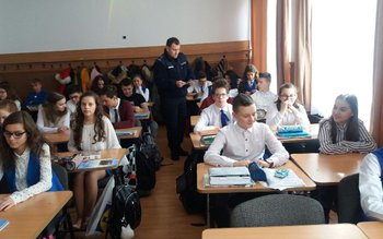 Jandarmii continuă activităţile preventive în …