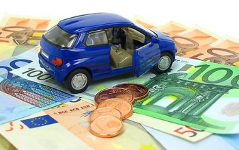 Taxa auto se întoarce din …