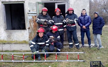 Imagini emoţionante: Trei suflete nevinovate …