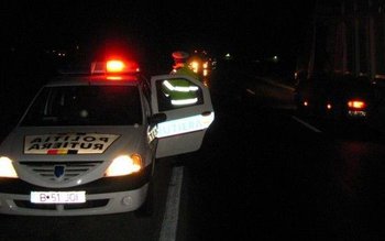 Contrabandist de țigări, împotmolit cu …