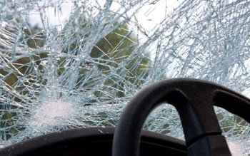 Microbuz cu români, accident în …