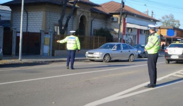 Șoferi băuți la volan, în prima zi de Paște. Trei bărbați sunt cercetați de polițiști după ce au condus cu câteva pahare „la bord”