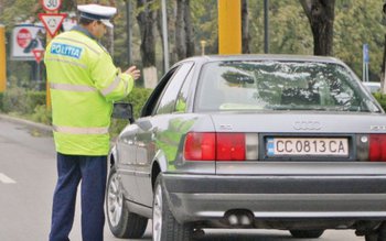 LOVITURĂ pentru românii cu maşini …