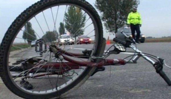 Accident rutier la Broscăuţi. Biciclist rănit de un șofer imprudent!