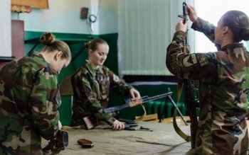 Recrutări masive în Armată: se …