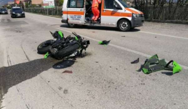 Sfârșit tragic. Un tânăr român a murit în Italia, într-un groaznic accident