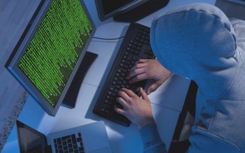 Hackerii au spart site-ul Companiei …