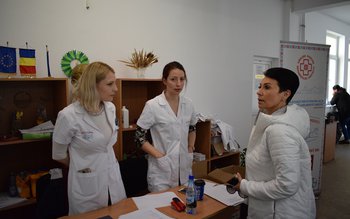 „Caravana cu medici” pentru copii …