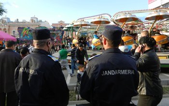 Festivalul „Floare Albastră” și Târgul …