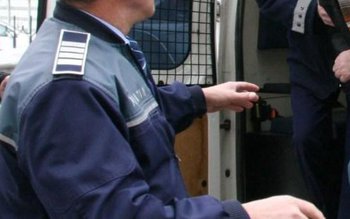Tânăr arestat pentru furt din …
