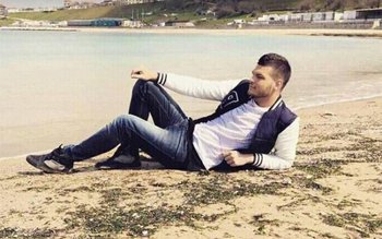 Botezatu a furat din magazine: …