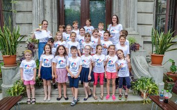 Trupa de teatru Mini ART …