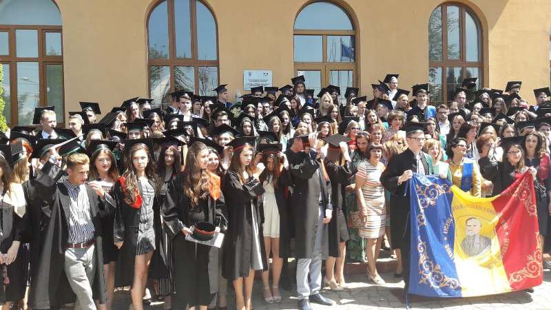 Gaudeamus igitur! la colegiul laurienilor - FOTO