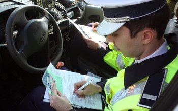 Depistat în trafic deși avea …