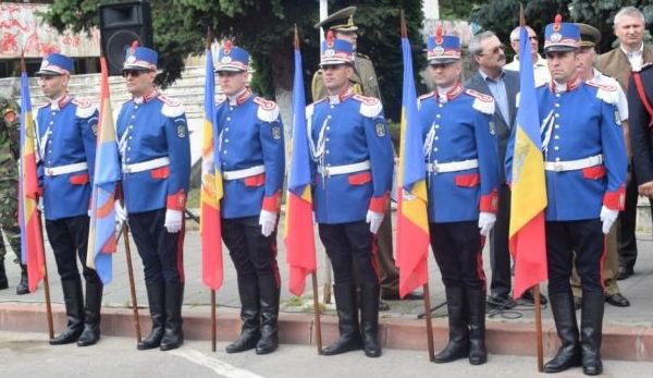 Instituţia Prefectului mulţumeşte tuturor celor implicaţi în desfăşurarea evenimentelor dedicate Zilei Drapelului