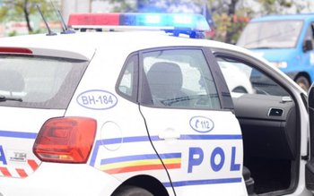 A lovit o minoră cu …