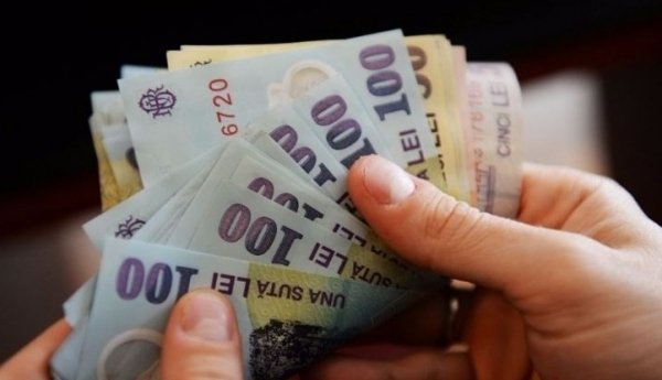 De la 1 decembrie Guvernul dă bani în plus: 1.900 lei! Milioane de români beneficiază de măsură, vezi dacă te încadrezi