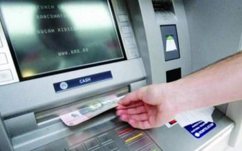 Vezi cum plănuiau doi tineri …