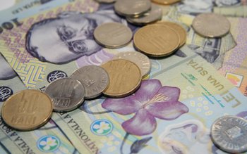 Bani mai mulţi pentru cei …