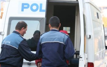 Doi minori din Dorohoi arestaţi …