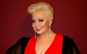 Monica Anghel impresionează cu silueta …