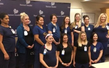 16 asistente de la același …