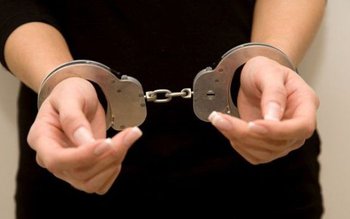 Femeie reținută după ce a …