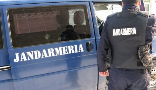 Scandal de pomină și bătaie de joc la Spitalul Mavromatti. 20 de persoane turbulente amendate de jandarmii din Botoșani