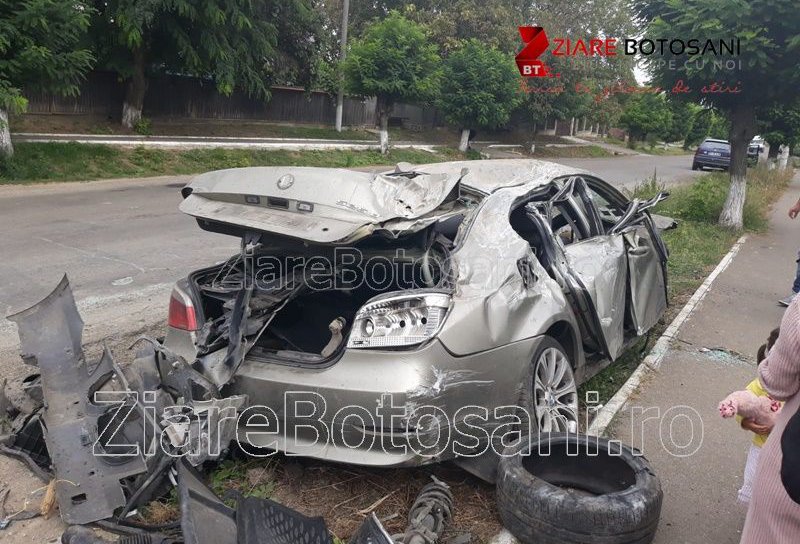 Accident grav la Dorohoi: Doi tineri au ajuns la spital în stare gravă după ce un BMW a fost scăpat de sub control - FOTO