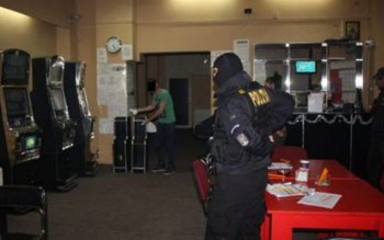 Bătaie într-o sală de jocuri …