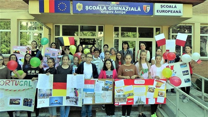Ziua Europeană a Limbilor cu Școala Gimnazială „Grigore Antipa” Botoșani - FOTO