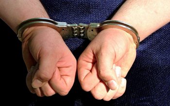 Șase luni de pușcărie pentru …