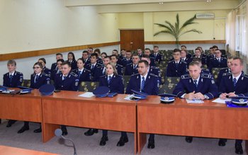 39 de poliţişti noi la …