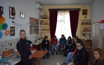 Elevii deştepţi de la Elie …