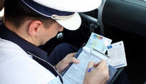 Pericol în trafic la Botoșani. Șofer beat și fără permis depistat de polițiști pe Şoseaua Iaşului